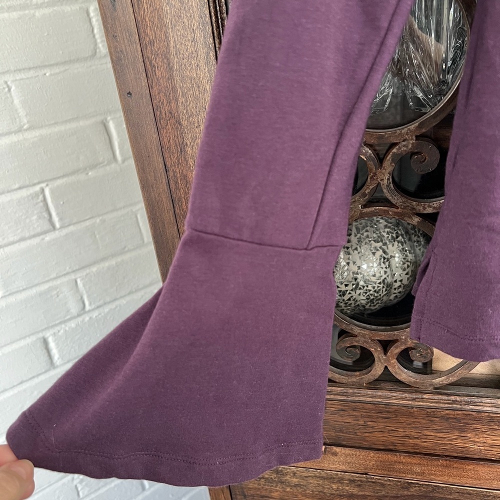 Halogen bell sleeve top - Picture 2 of 4